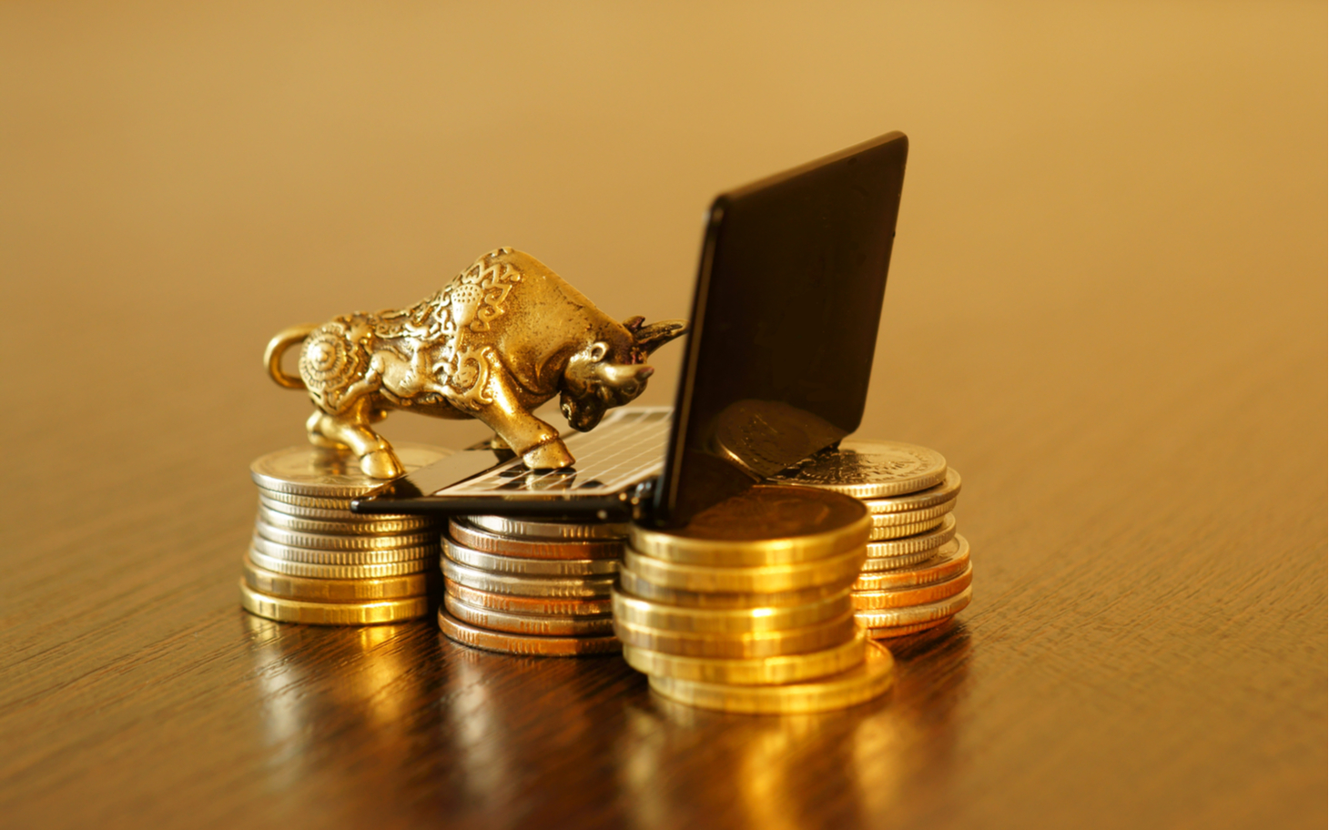 The devolution of money and the revolution of gold
